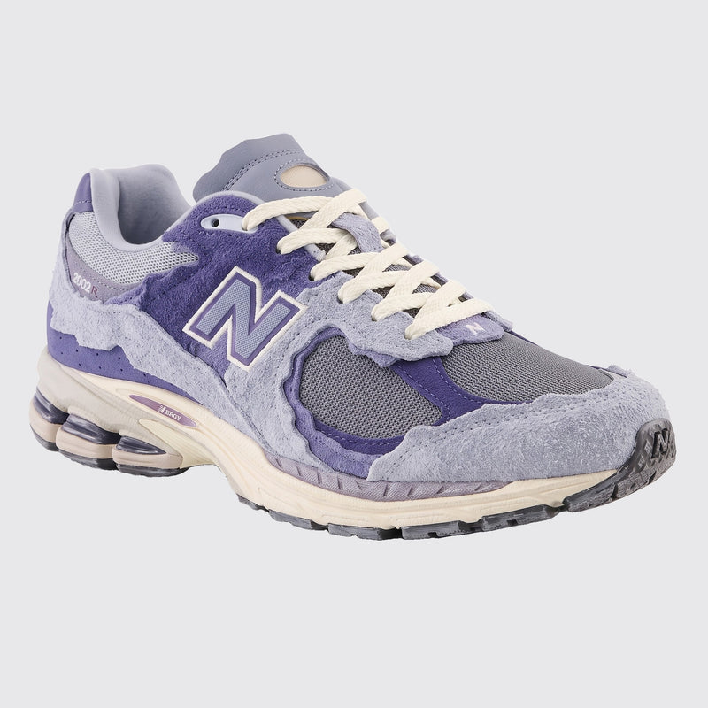 New Balance 2002R Protection Pack Purple Sneaker – Dreiviertel-Vorderansicht