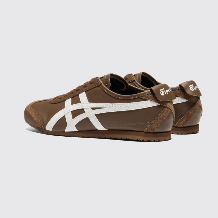 Onitsuka Tiger Mexico 66 Brown Storm White Sneaker – Dreiviertel-Vorderansicht des Paares