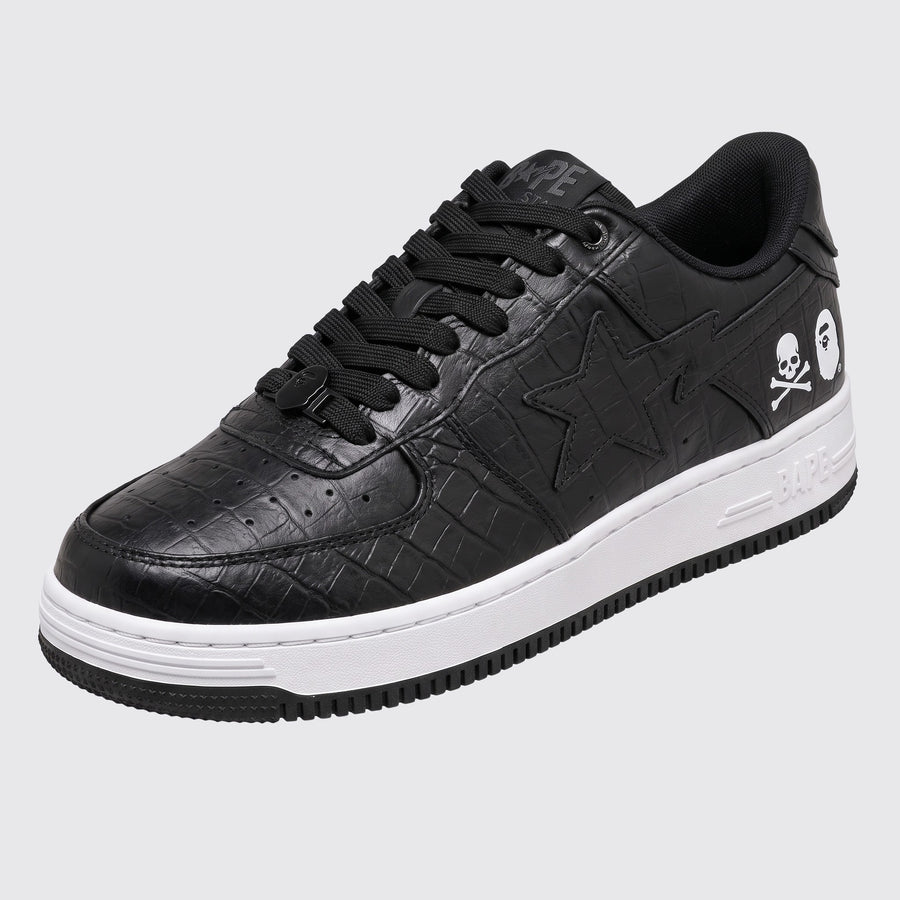 A Bathing APE x NEIGHBORHOOD BAPE STA Black sneaker – front three-quarter view