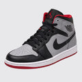 Air Jordan 1 Mid Black Cement Sneaker – Dreiviertel-Vorderansicht