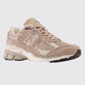 New Balance 2002R Protection Pack Driftwood Sneaker – Dreiviertel-Vorderansicht