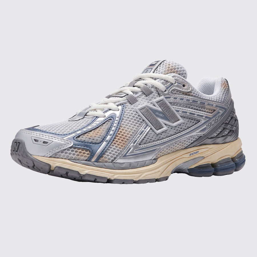 thisisneverthat New Balance 1906R Downtown Run sneaker – front three-quarter view
