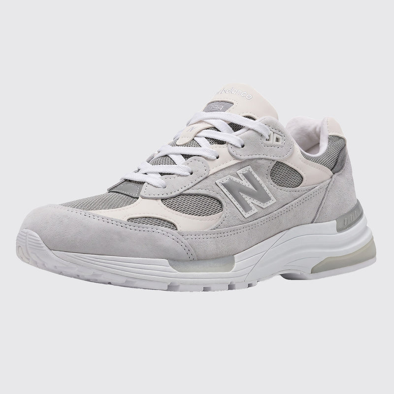 New Balance 992 Nimbus Cloud Sneaker – Dreiviertel-Vorderansicht