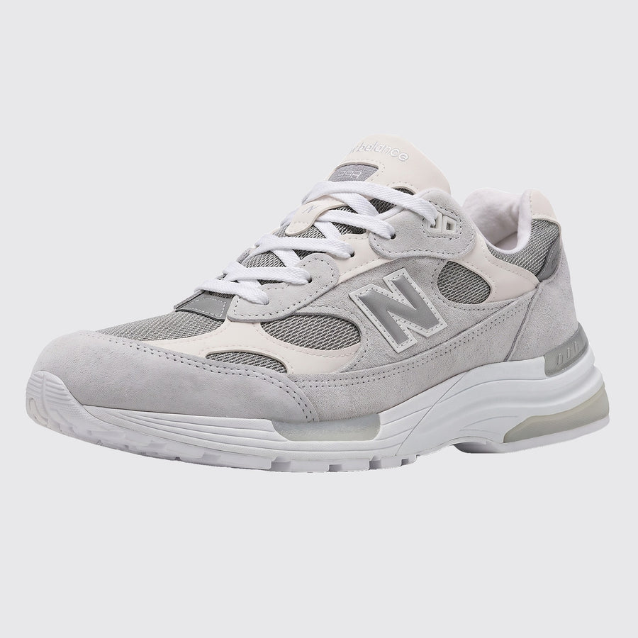 New Balance 992 Nimbus Cloud Sneaker – Dreiviertel-Vorderansicht