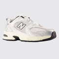 New Balance 530 Silver Cream Sneaker – Dreiviertel-Vorderansicht