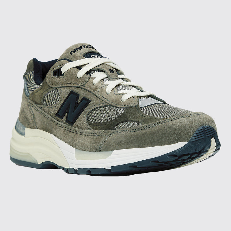 JJJJound New Balance 992 Grey basket – vue avant 3/4
