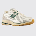 New Balance 1906R White Green zapatilla – vista frontal 3/4