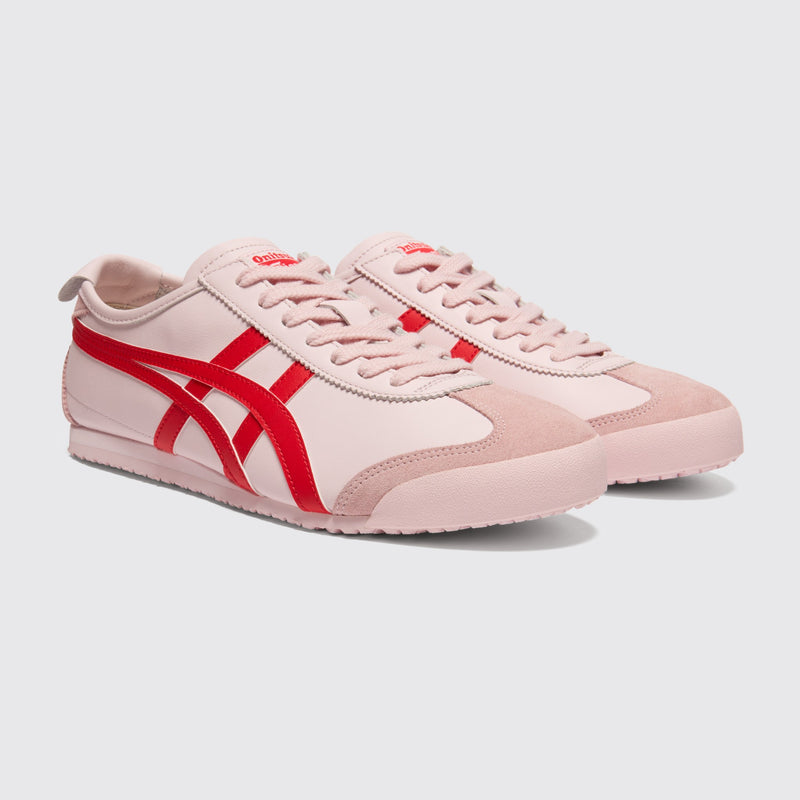 Onitsuka Tiger Mexico 66 Crystal Pink Classic Red Sneaker – Dreiviertelansicht des Paares von der anderen Seite