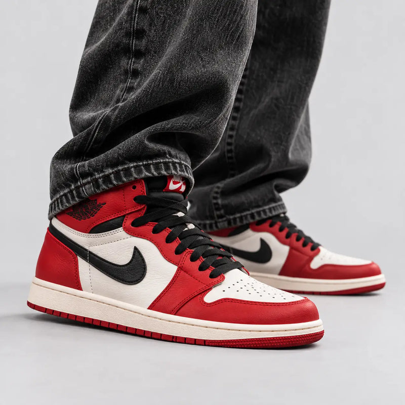 Air Jordan 1 Retro High OG Chicago