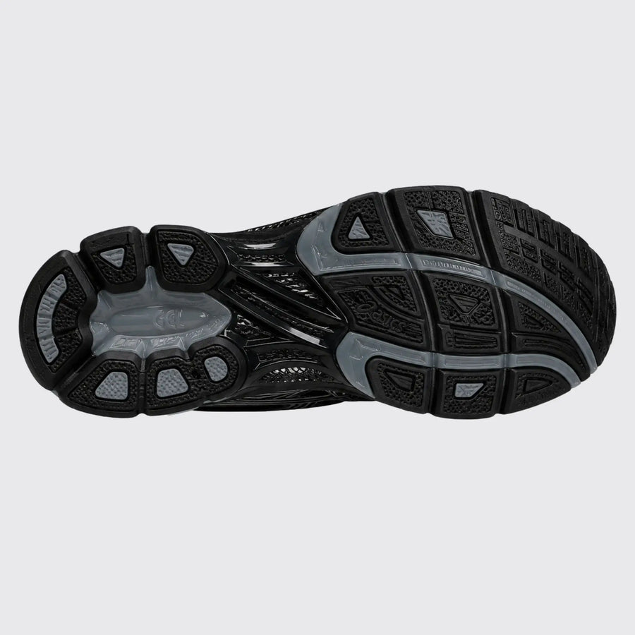 ASICS GEL-1130 Black running shoes rear heel view
