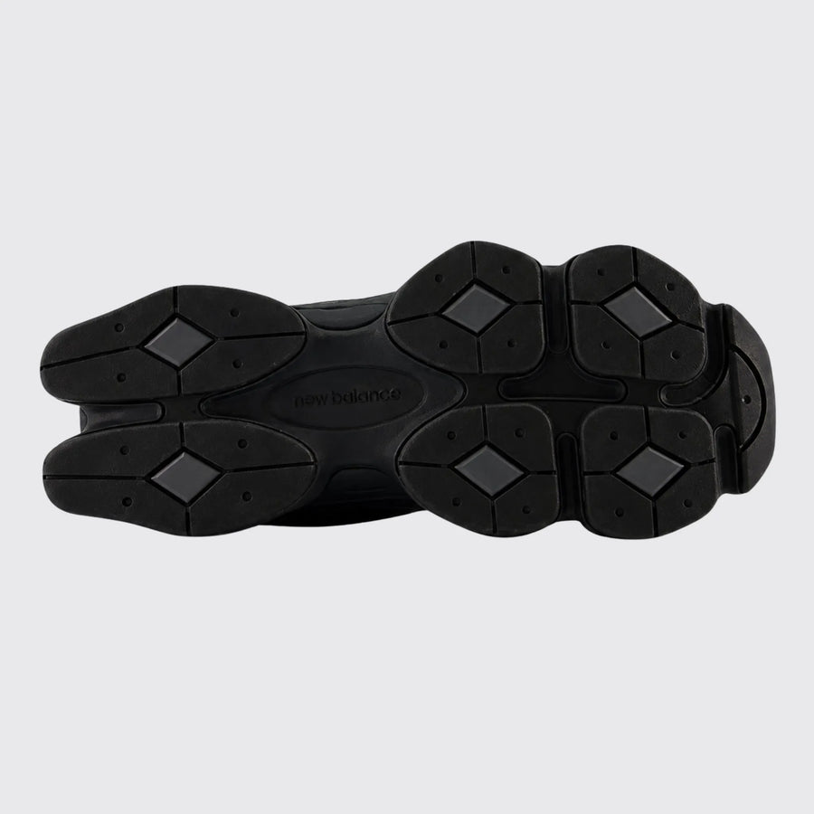 New Balance 9060 Black Phantom Magnet black sneakers